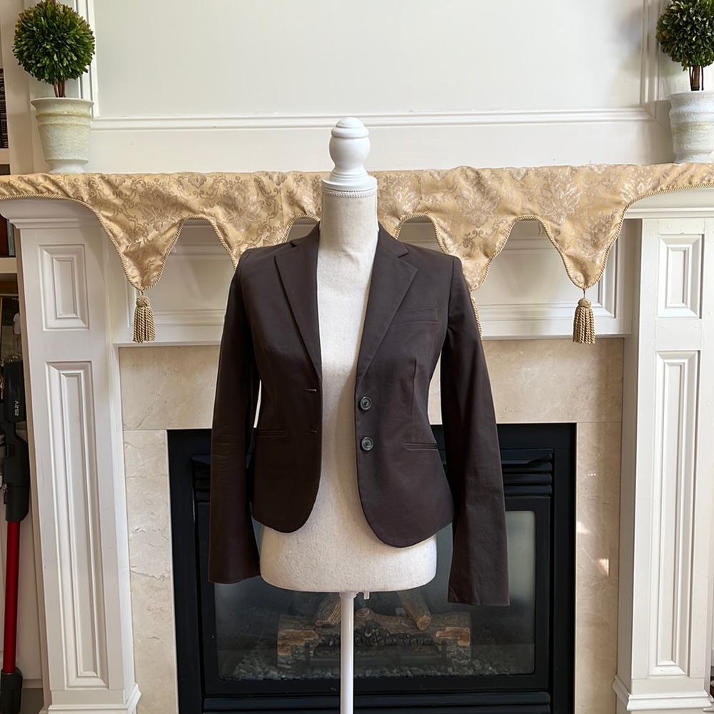Body by Victoria women’s jacket.